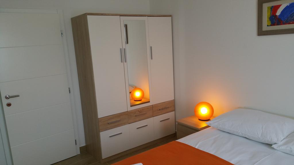 Apartments Ivančić Novi Vinodolski Kamer foto