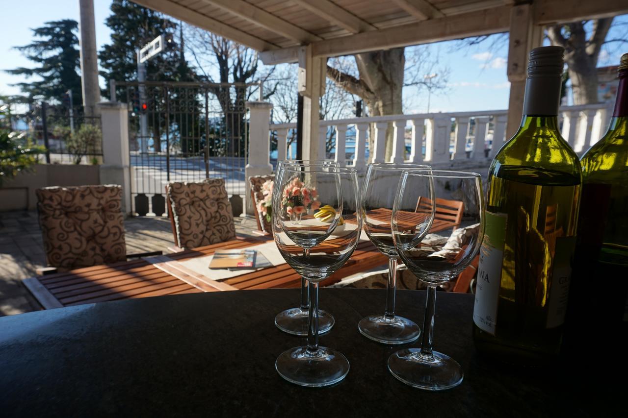 Apartments Ivančić Novi Vinodolski Buitenkant foto