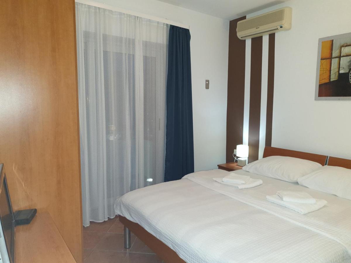 Apartments Ivančić Novi Vinodolski Buitenkant foto